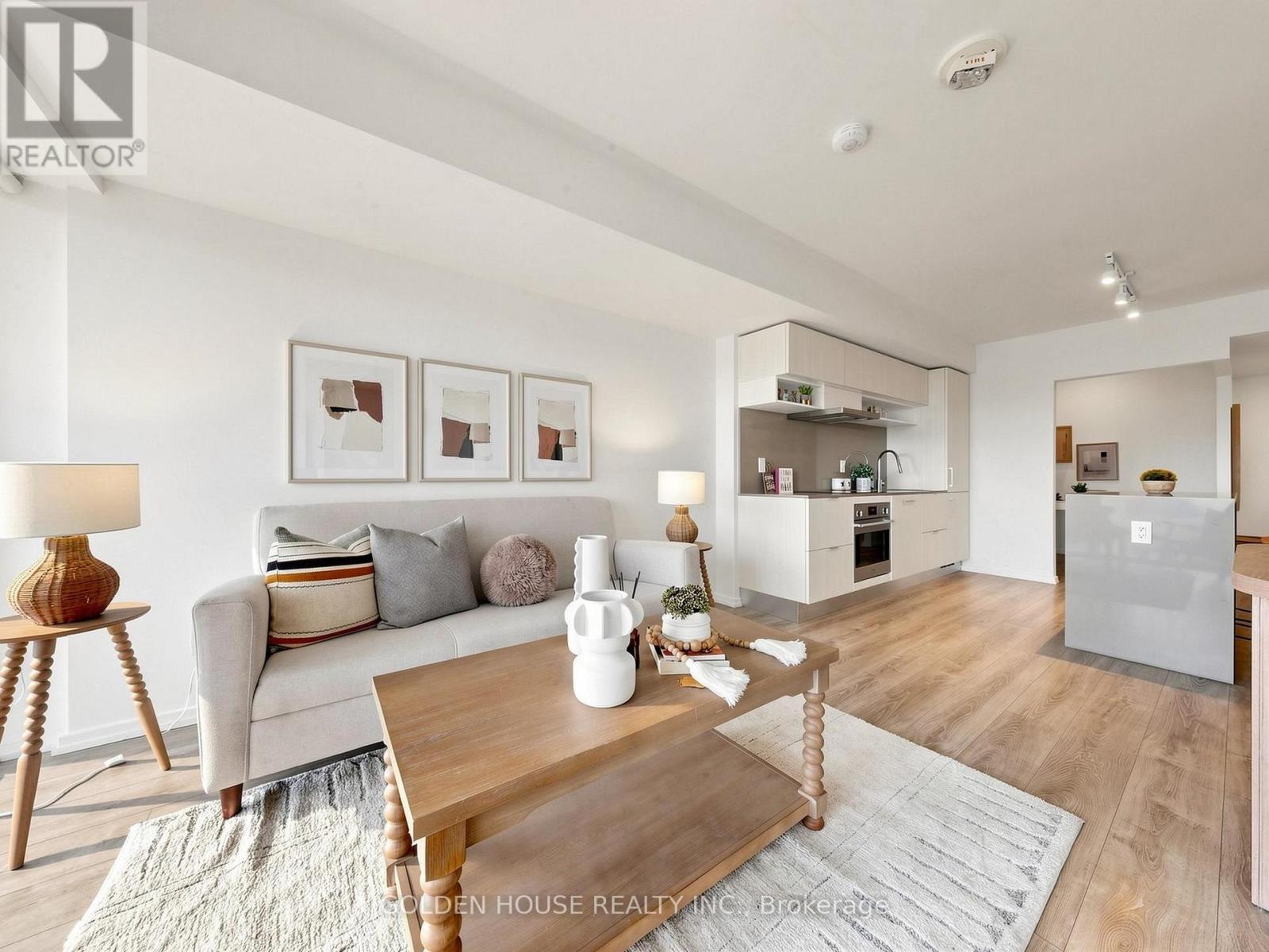 735 - 8 Hillsdale Avenue E, Toronto, Ontario M4S 0B2 - Photo 3 - C13558892
