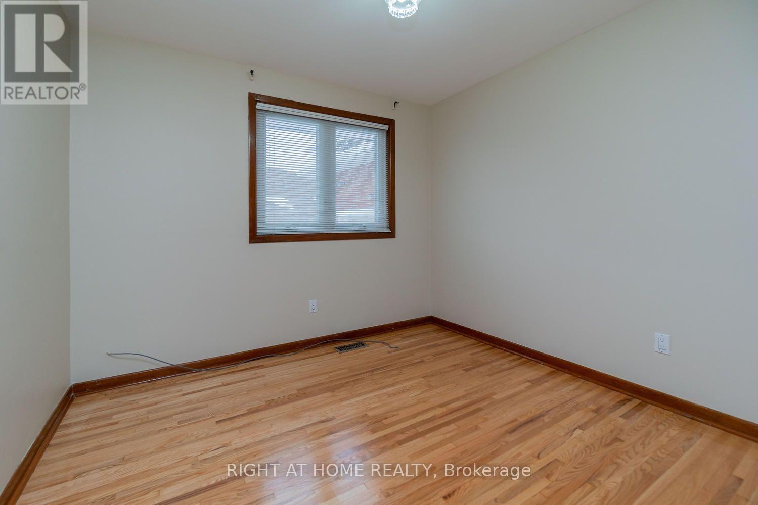 55 Limevale Crescent, Toronto, Ontario  M1E 2K5 - Photo 8 - E13558912