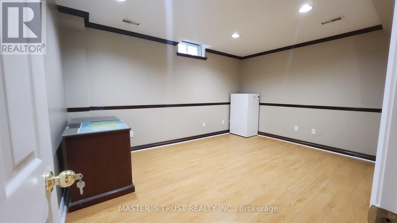 9 Springer Drive, Richmond Hill, Ontario  L4C 0E9 - Photo 11 - N13558954