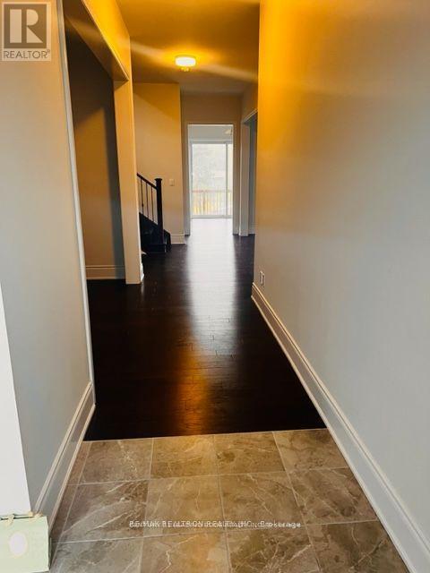 184 Sunset Vista Court, Aurora, Ontario  L4G 3Y1 - Photo 2 - N13559000