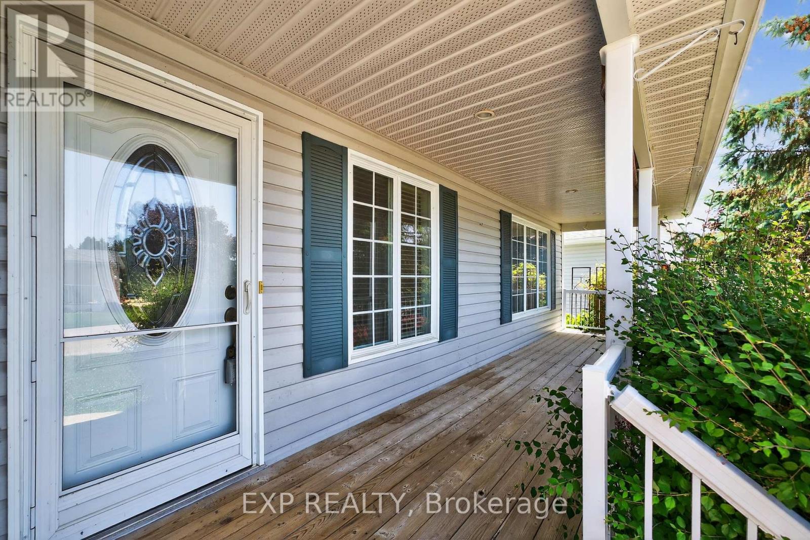 30 Illinois Crescent, Wasaga Beach, Ontario  L9Z 3A8 - Photo 2 - S13558966