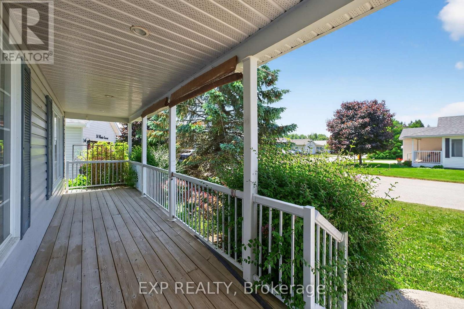 30 Illinois Crescent, Wasaga Beach, Ontario  L9Z 3A8 - Photo 3 - S13558966