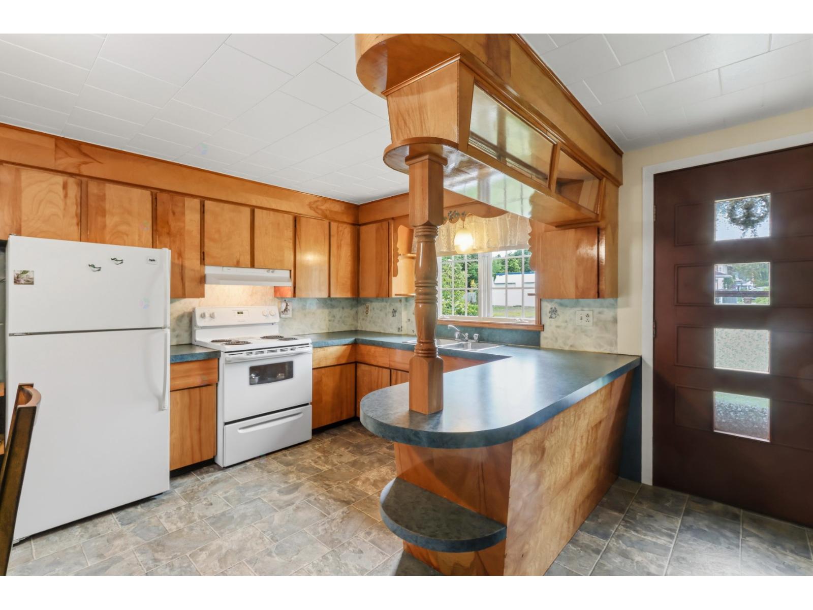 1757 Rue Châteauguay Godmanchester Quebec Canada J0S1H0 4