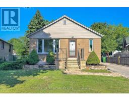 36 HUNTSMOOR AVENUE, Toronto, Ontario