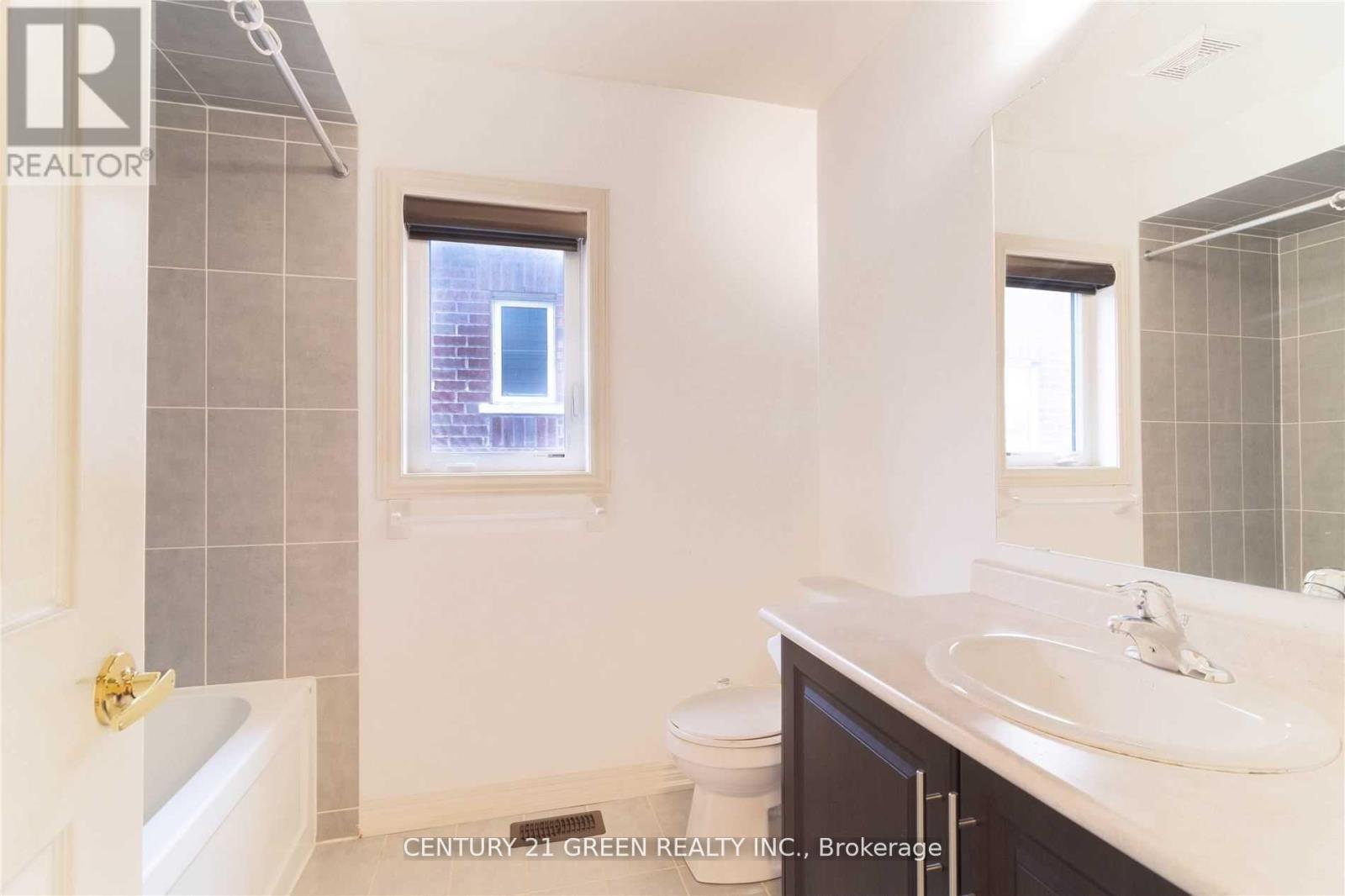 73 Thornbush Boulevard, Brampton, Ontario  L7A 4J9 - Photo 22 - W13558902