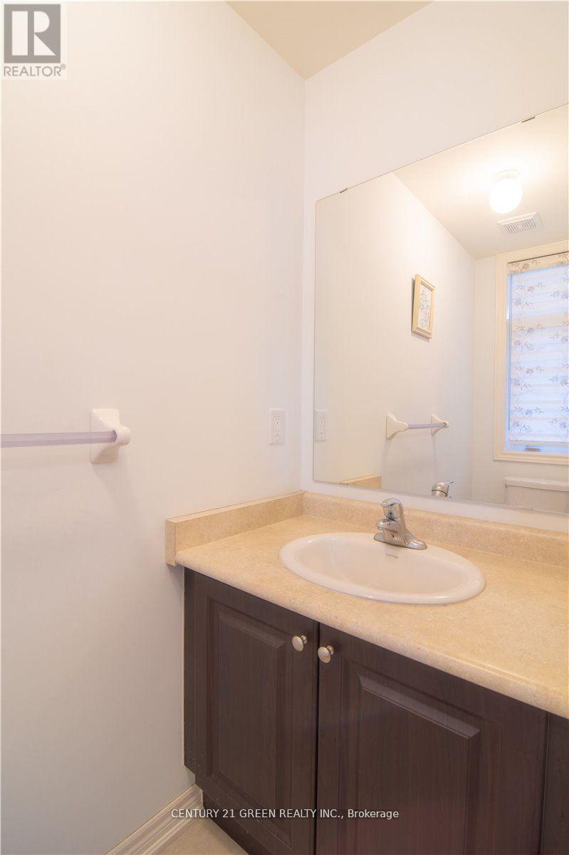 73 Thornbush Boulevard, Brampton, Ontario  L7A 4J9 - Photo 9 - W13558902