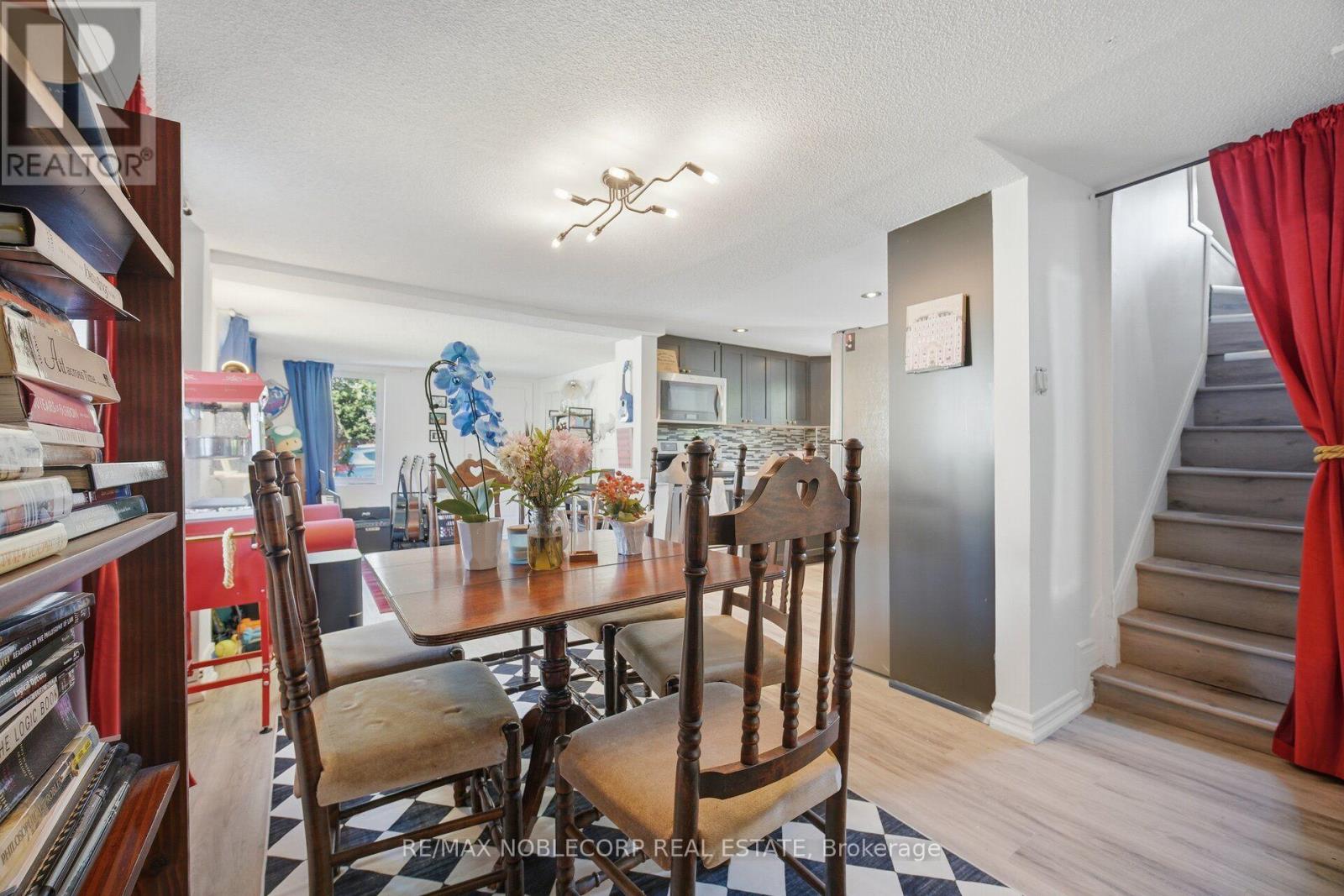 262 Pine Street, Milton, Ontario  L9T 1K5 - Photo 15 - W13558994