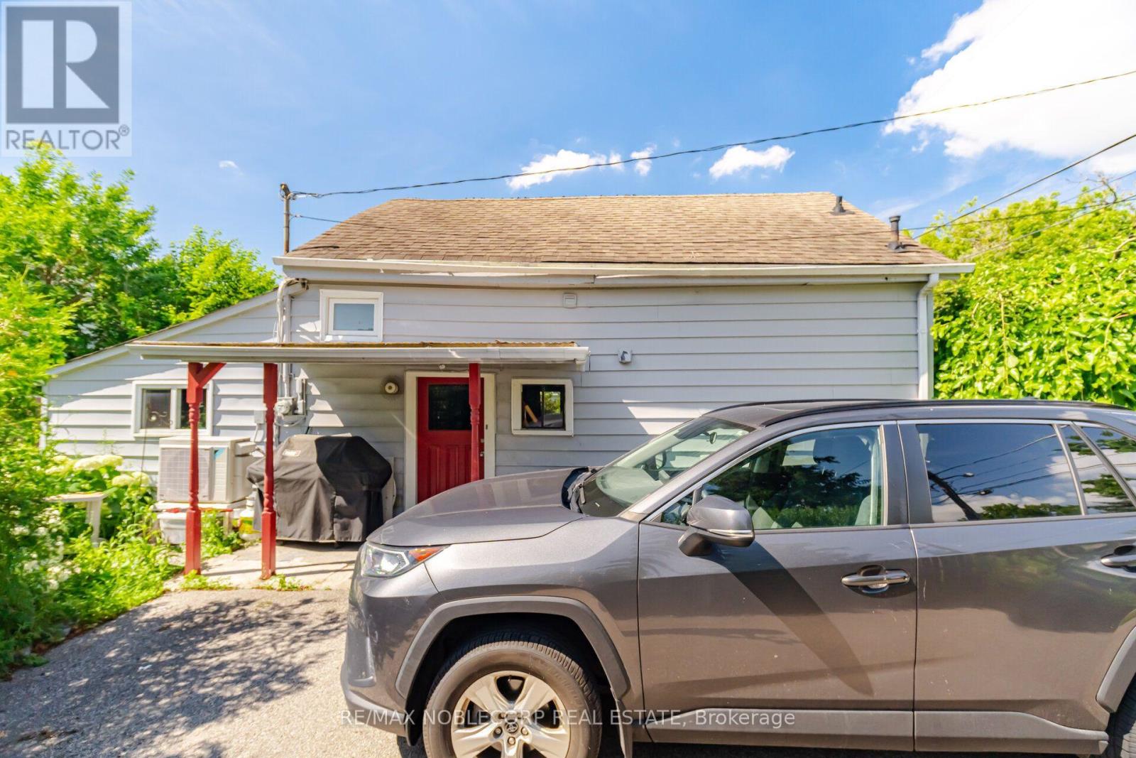 262 Pine Street, Milton, Ontario  L9T 1K5 - Photo 3 - W13558994