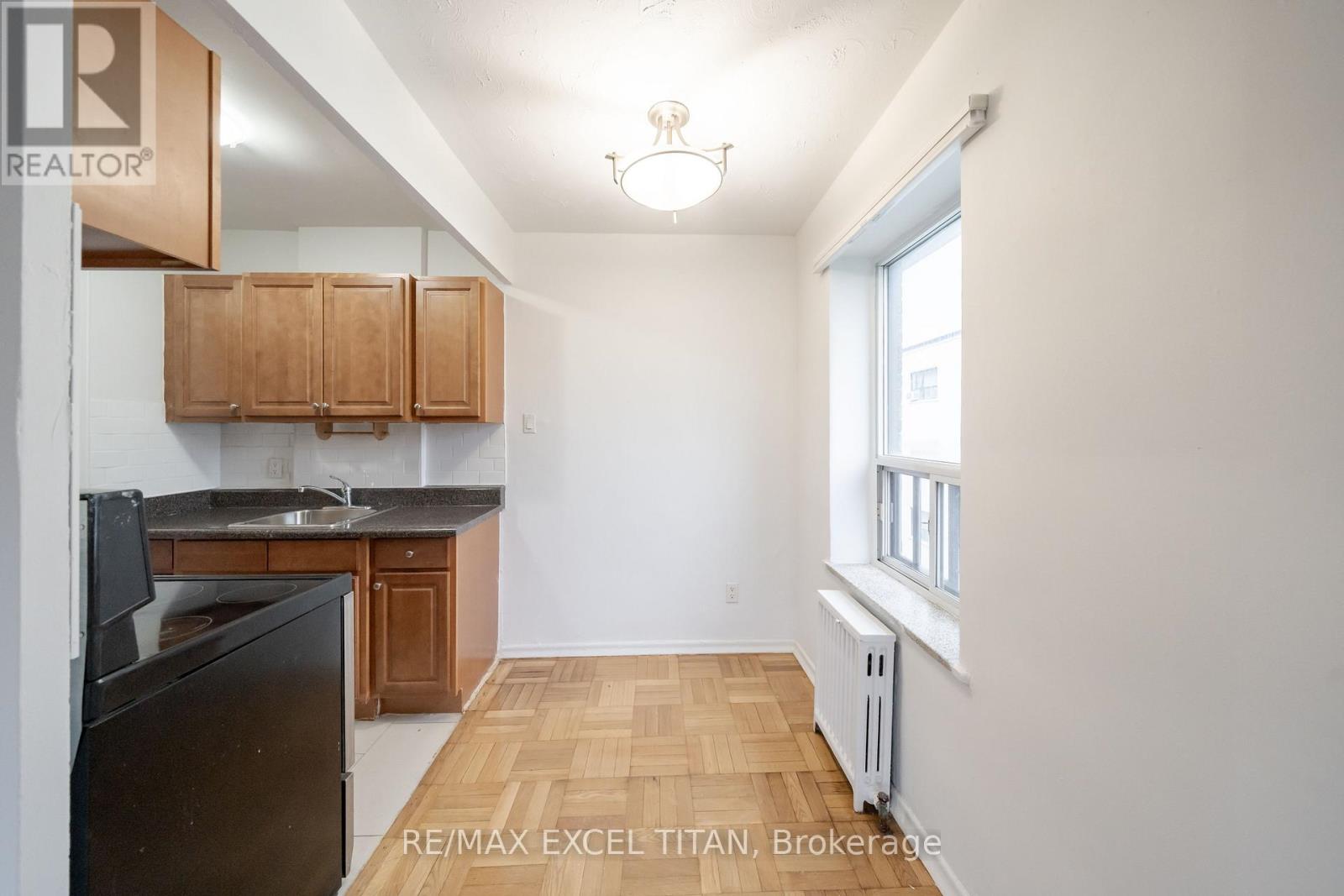 201 - 156 Kingston Road, Toronto, Ontario  M4L 1S7 - Photo 7 - E13521636
