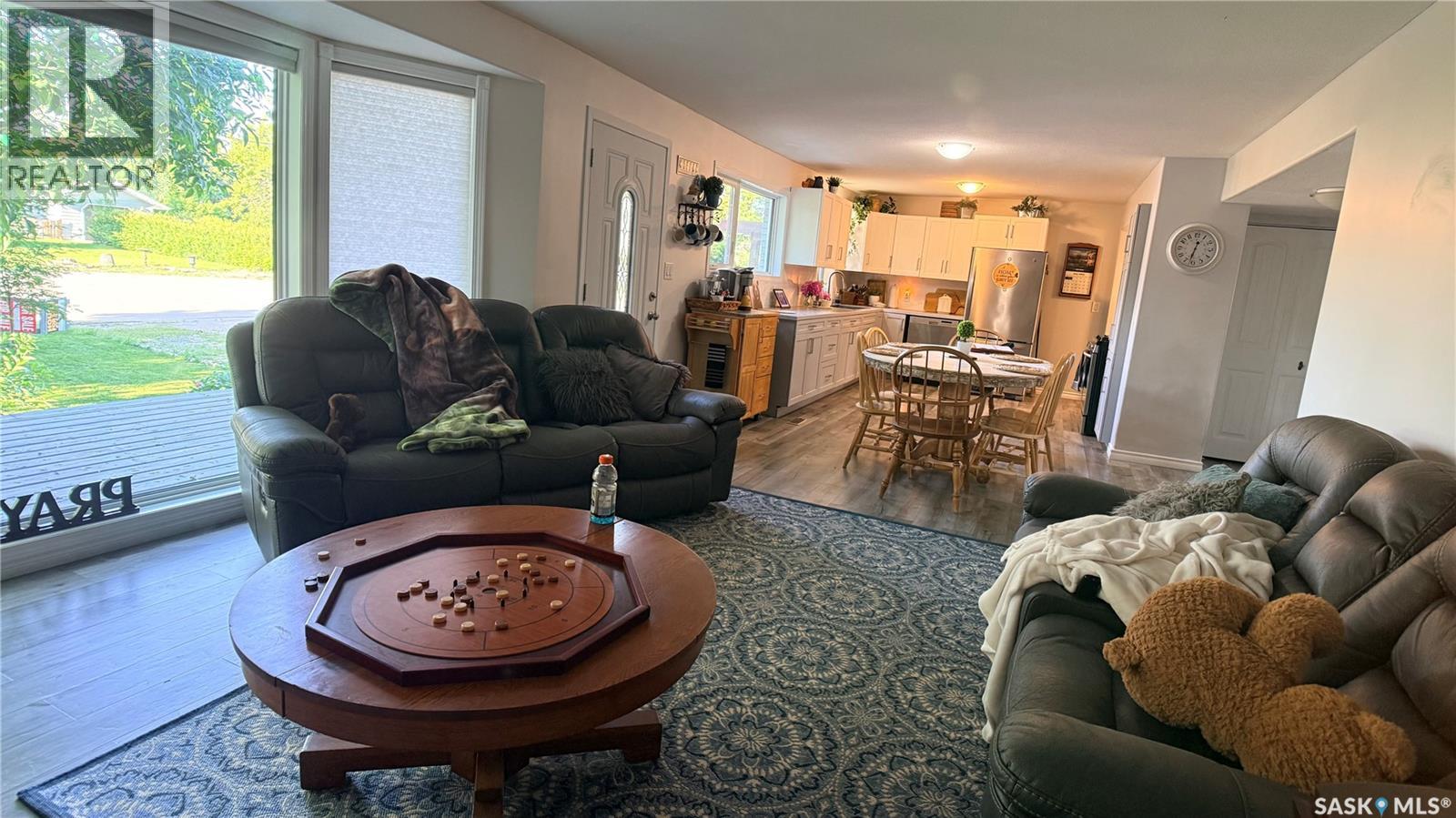 709 Prospect Avenue, Oxbow, Saskatchewan  S0C 2B0 - Photo 14 - SK042373