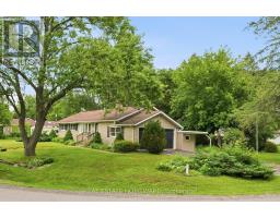 4 WAYNE CRESCENT, Quinte West, Ontario