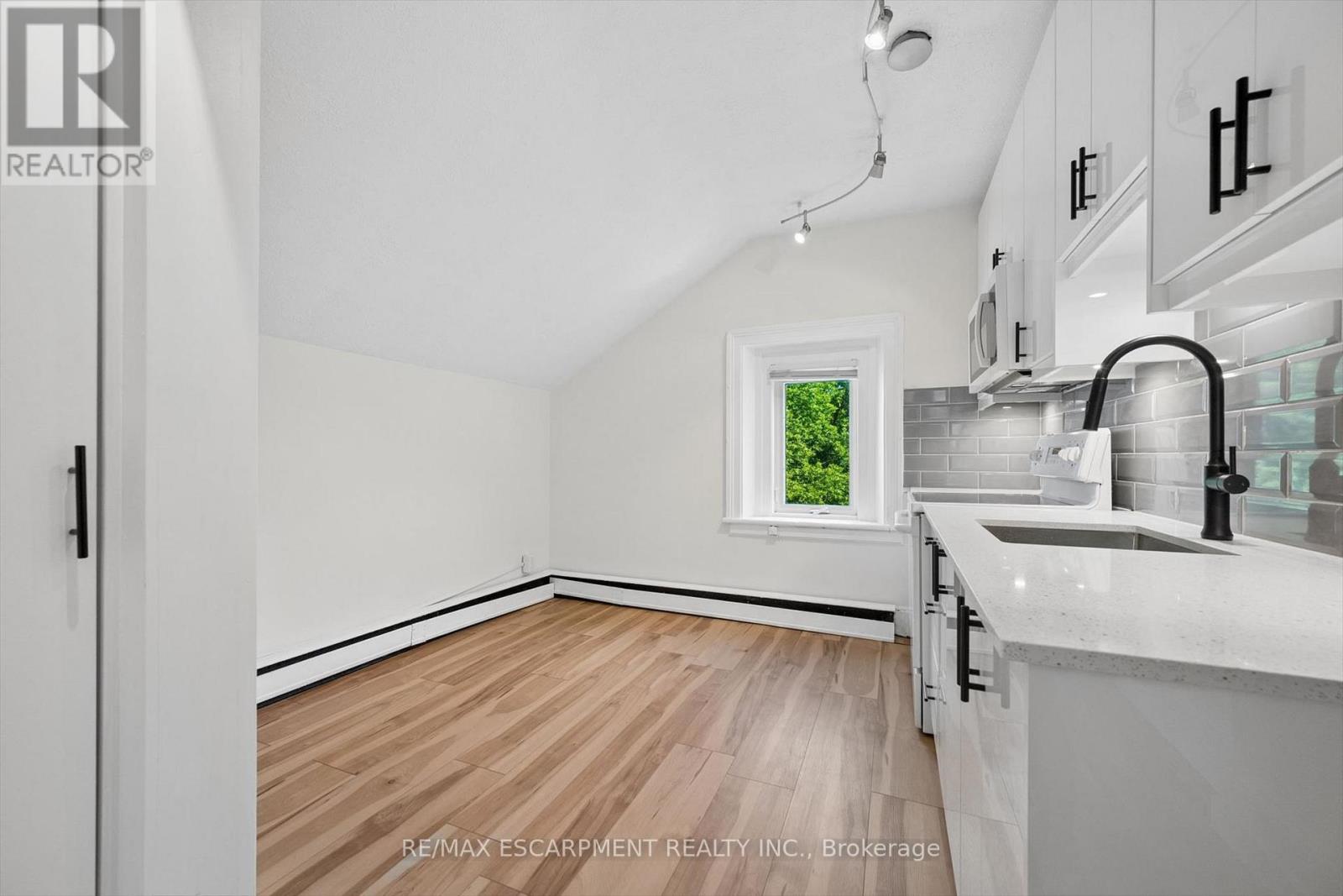 38b Concession Street, Cambridge, Ontario  N1R 2G9 - Photo 12 - X13559008