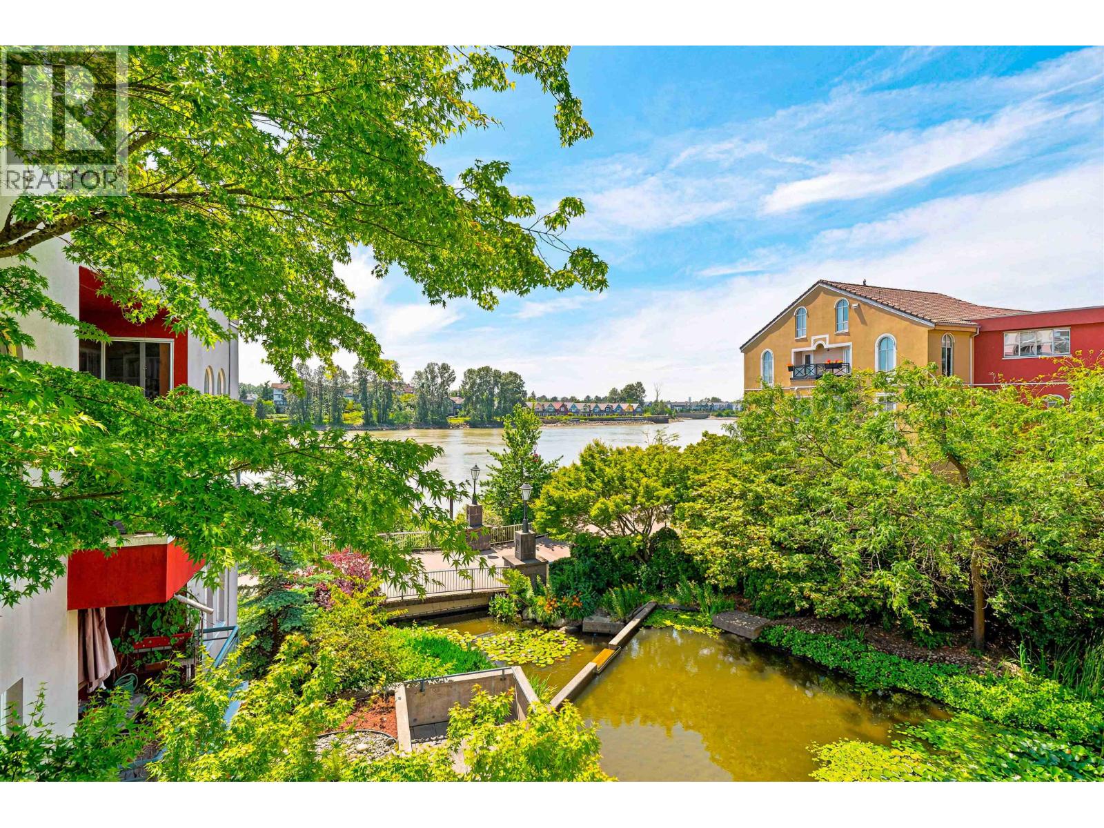 308 8 Laguna Court, New Westminster, British Columbia V3M 6M6 - Photo 1 - R3145492