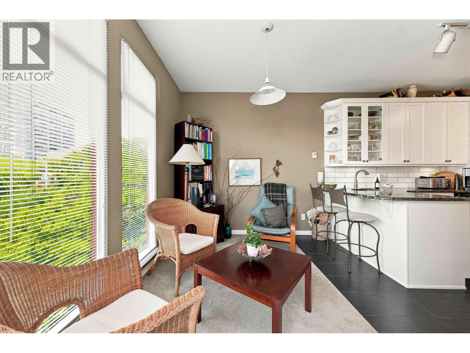 308 8 Laguna Court, New Westminster, British Columbia V3M 6M6 - Photo 11 - R3145492