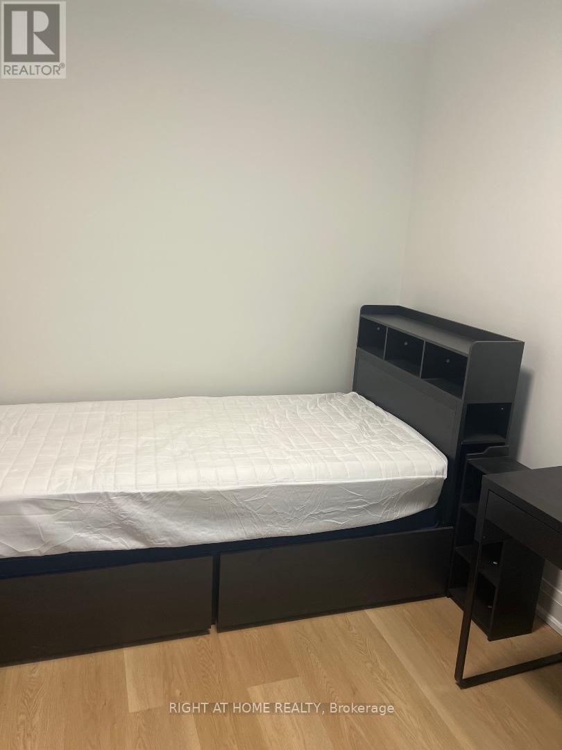 61 Gladys Road, Toronto, Ontario  M1C 1C7 - Photo 3 - E13551656