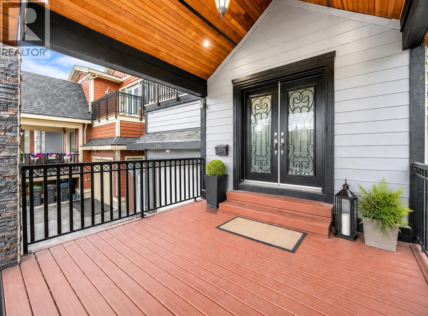 325a Fenton Street, New Westminster, British Columbia  V3M 5J1 - Photo 2 - R3145212