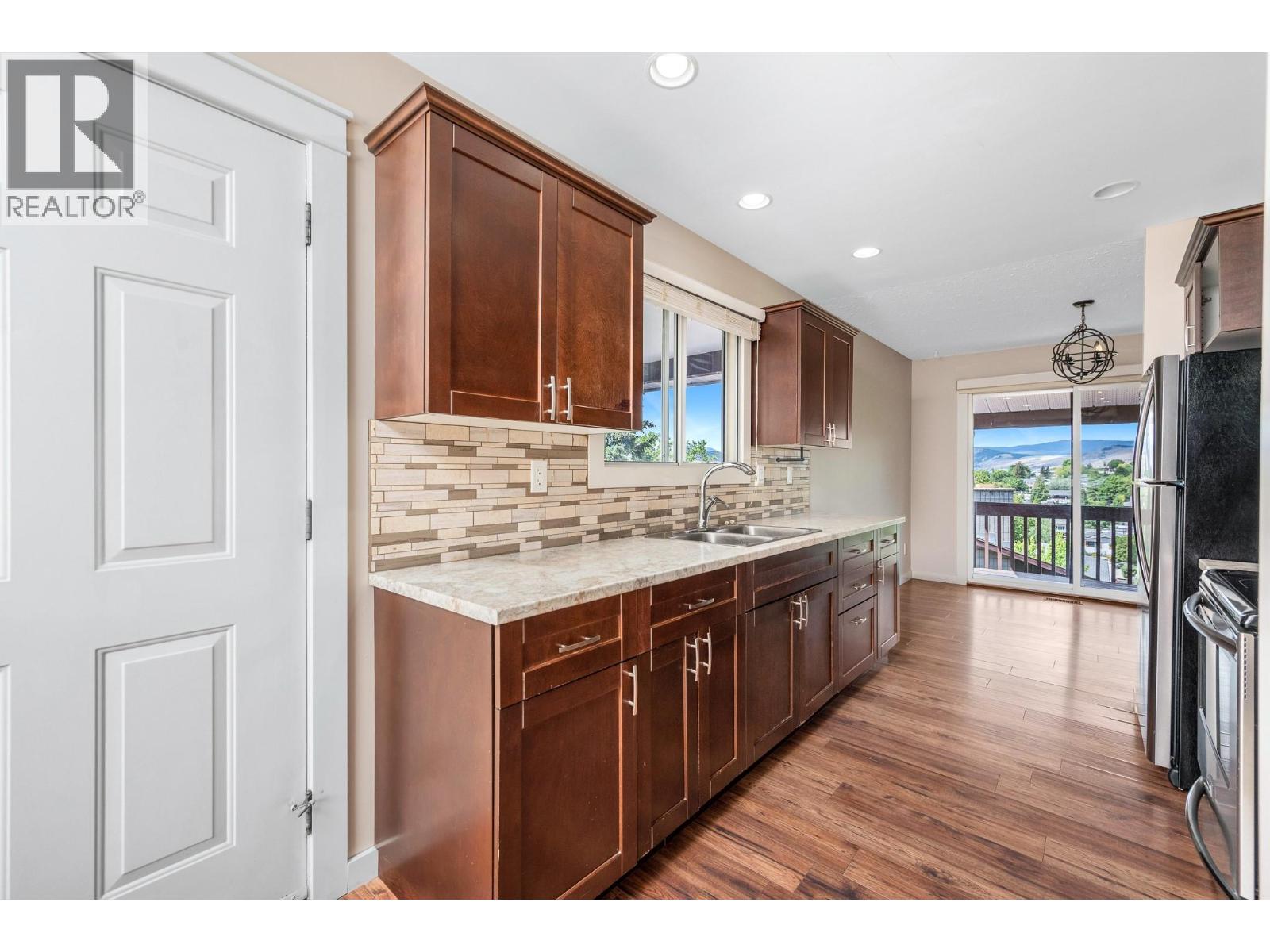 2604 12 Street, Vernon, British Columbia  V1T 7Y7 - Photo 6 - 10394564