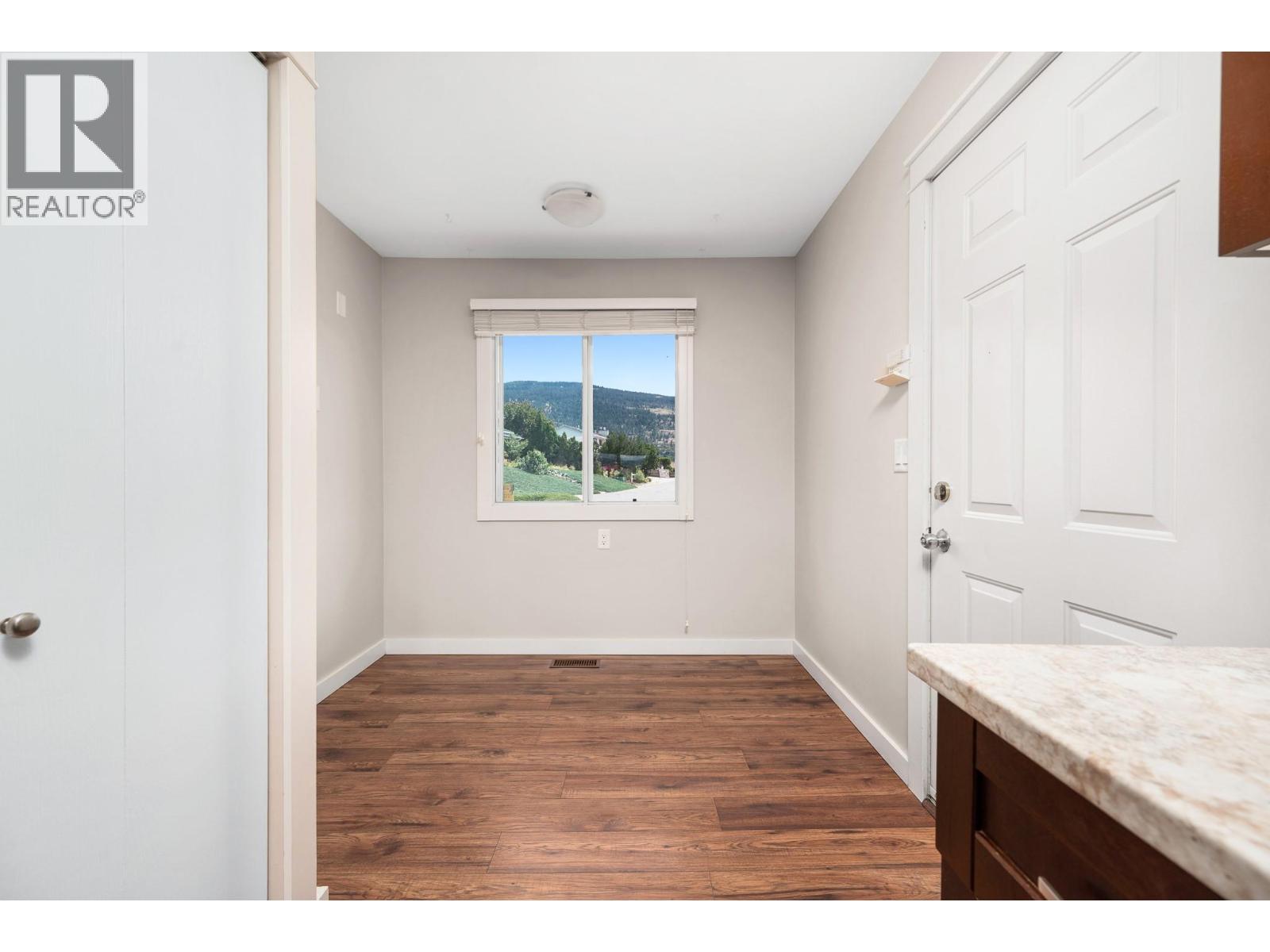 2604 12 Street, Vernon, British Columbia  V1T 7Y7 - Photo 10 - 10394564