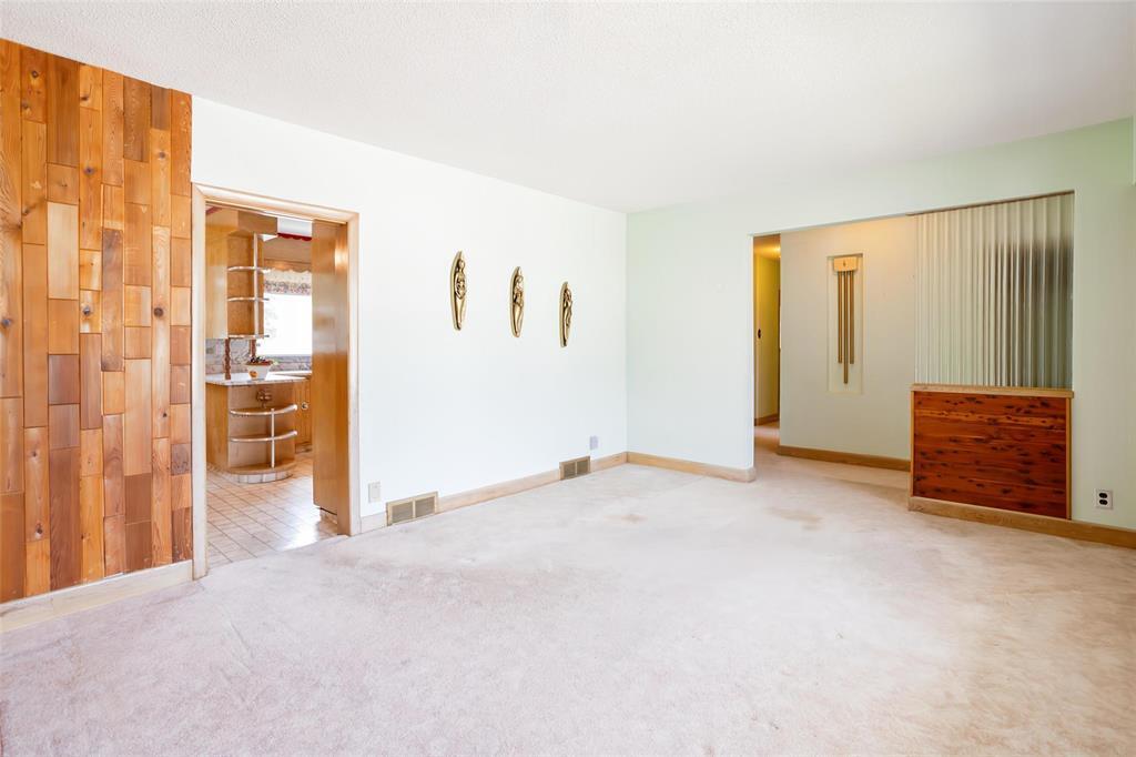 2 Crowson Bay, Winnipeg, Manitoba R3T 0J8 - Photo 5 - 202616502