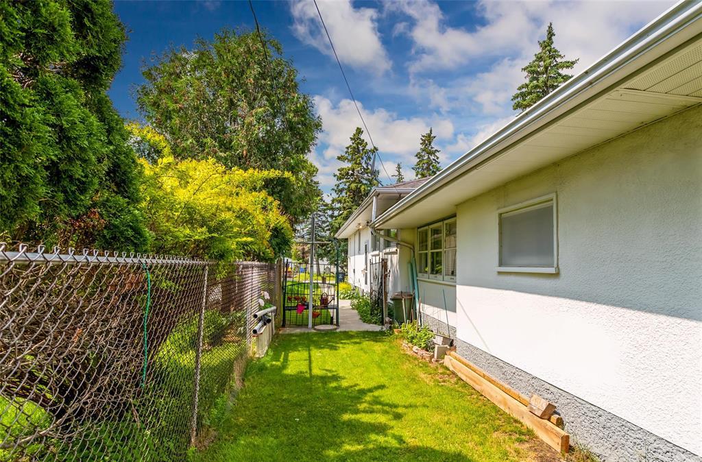 2 Crowson Bay, Winnipeg, Manitoba R3T 0J8 - Photo 44 - 202616502