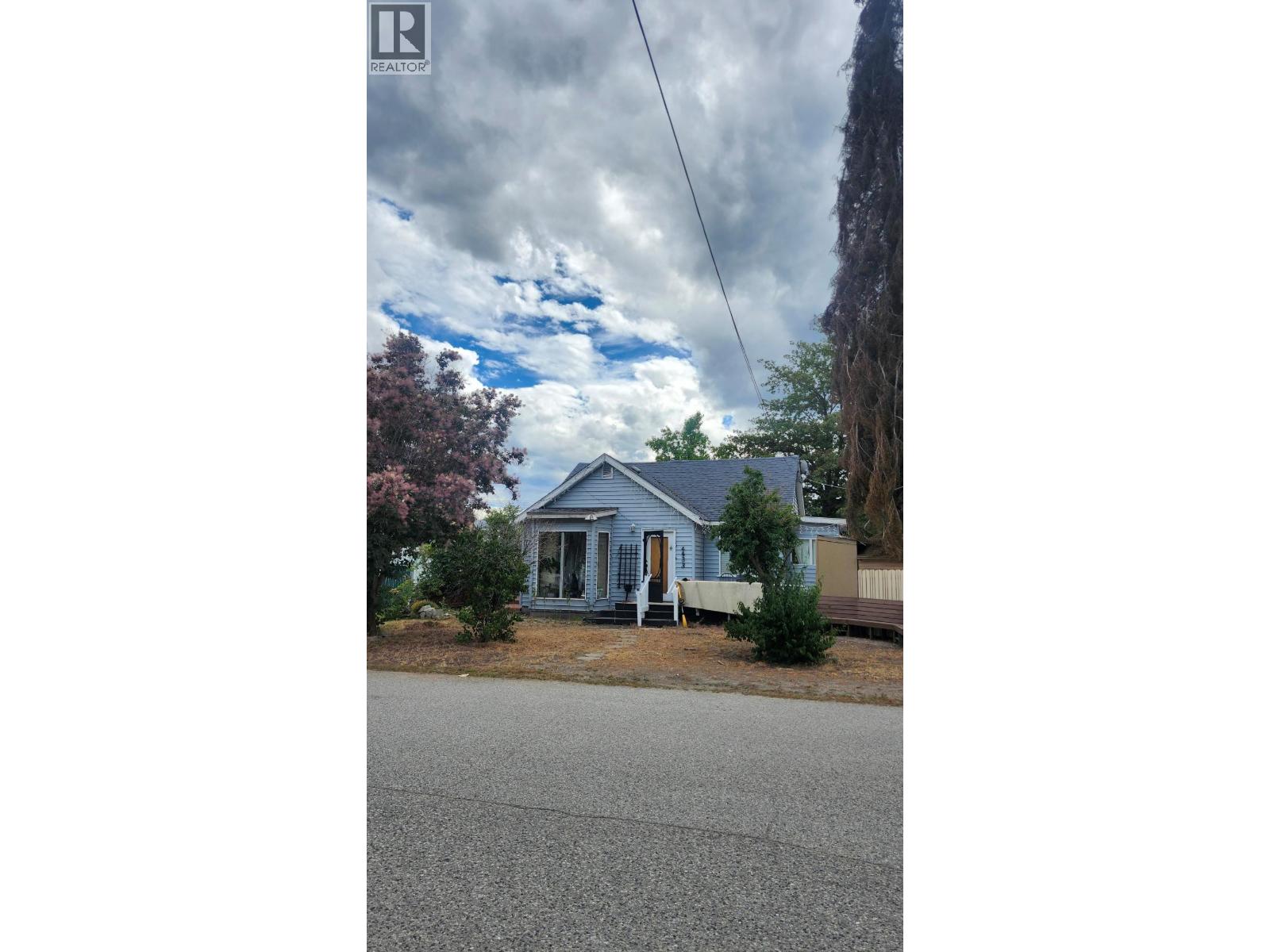 4433 4th Street, Peachland, British Columbia  V0H 1X6 - Photo 2 - 10394325