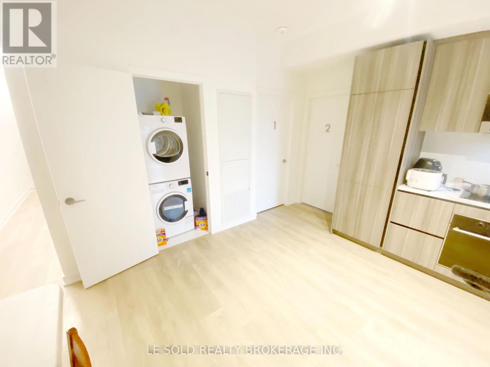 711 Master Bedroom - 127 Broadway Avenue, Toronto, Ontario M4P 1V4 - Photo 3 - C13554830