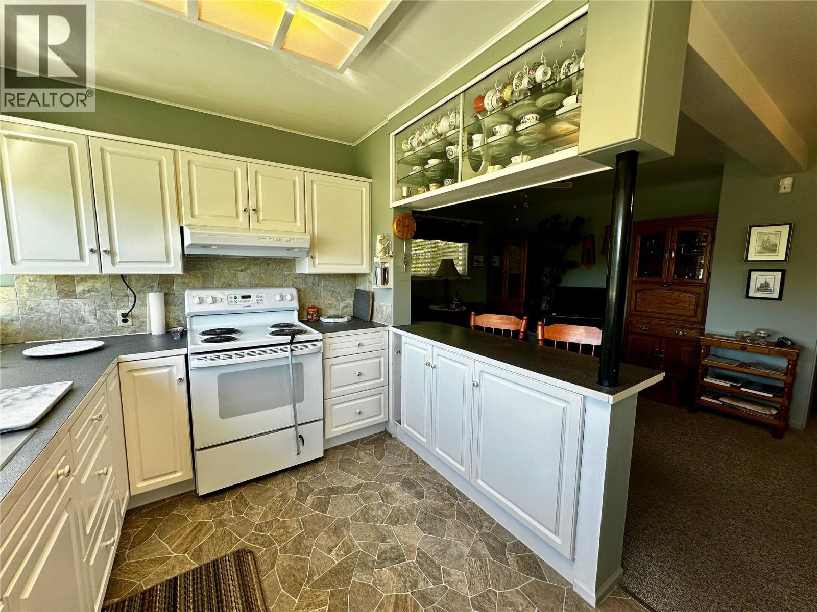 1603 Harasin Alley, Rossland, British Columbia  V0G 1Y0 - Photo 23 - 10394433