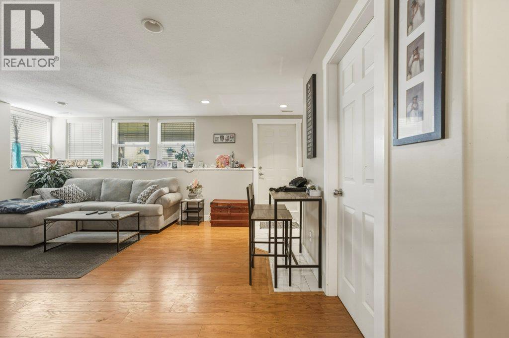 900 10 Avenue SE Unit# 28, Salmon Arm, British Columbia  V1E 2W6 - Photo 56 - 10393729