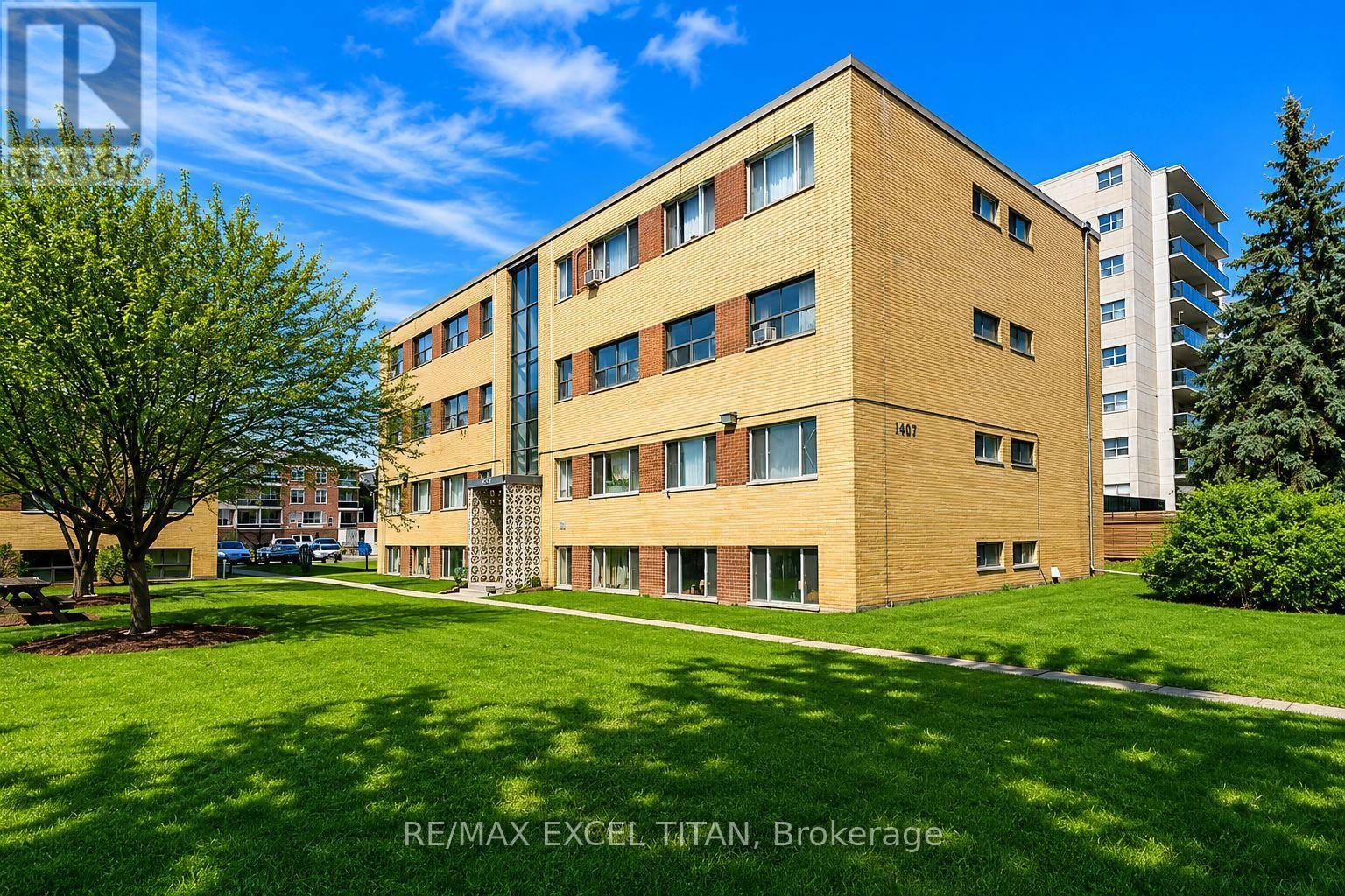 16 - 799 ROBINSON STREET, Burlington, Ontario