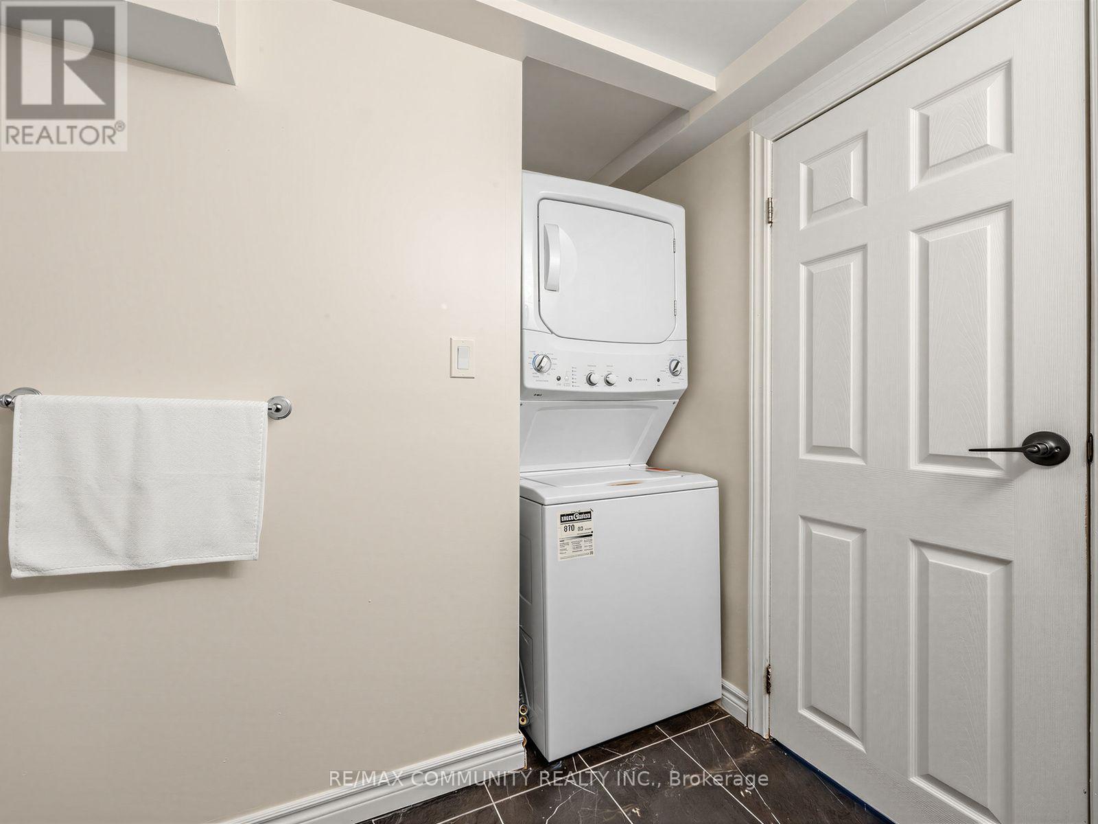 38 Robmar Street E, Whitby, Ontario  L1M 1T7 - Photo 35 - E13559070