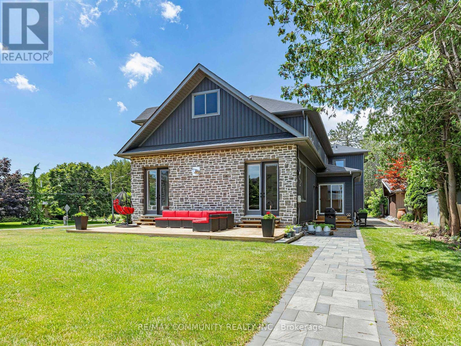38 Robmar Street E, Whitby, Ontario  L1M 1T7 - Photo 38 - E13559070