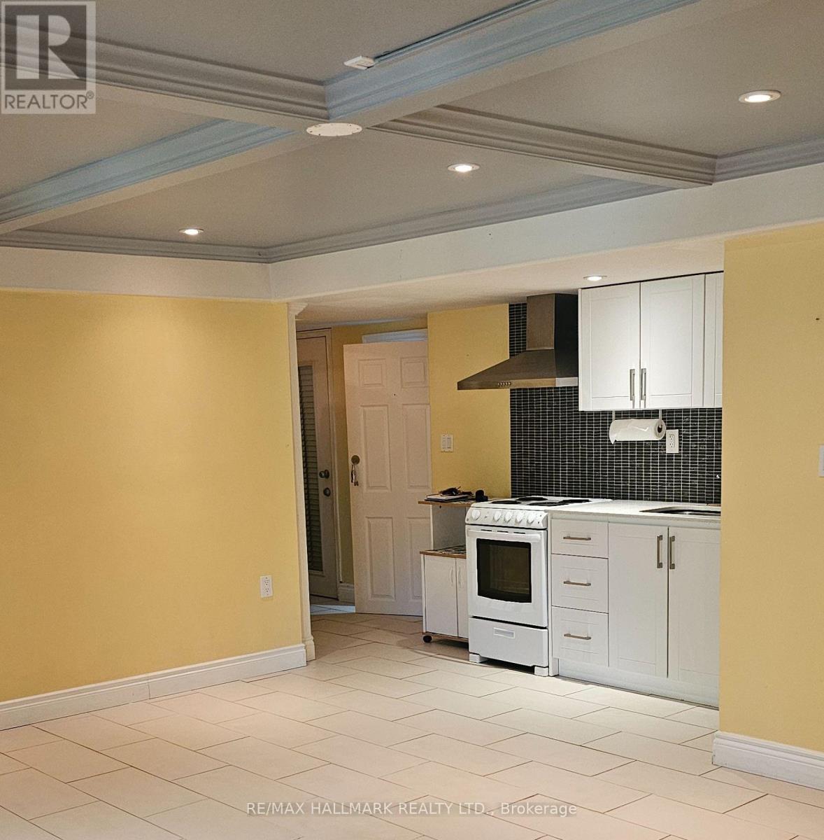Lower Level - 21 Oakside Drive, Uxbridge, Ontario L9P 2A4 - Photo 4 - N13559110