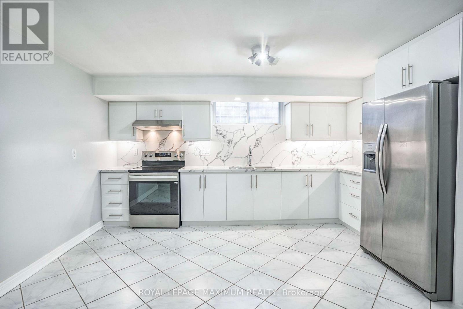 Basement - 641 Caledonia Road, Toronto, Ontario M6E 4V7 - Photo 13 - W13559108