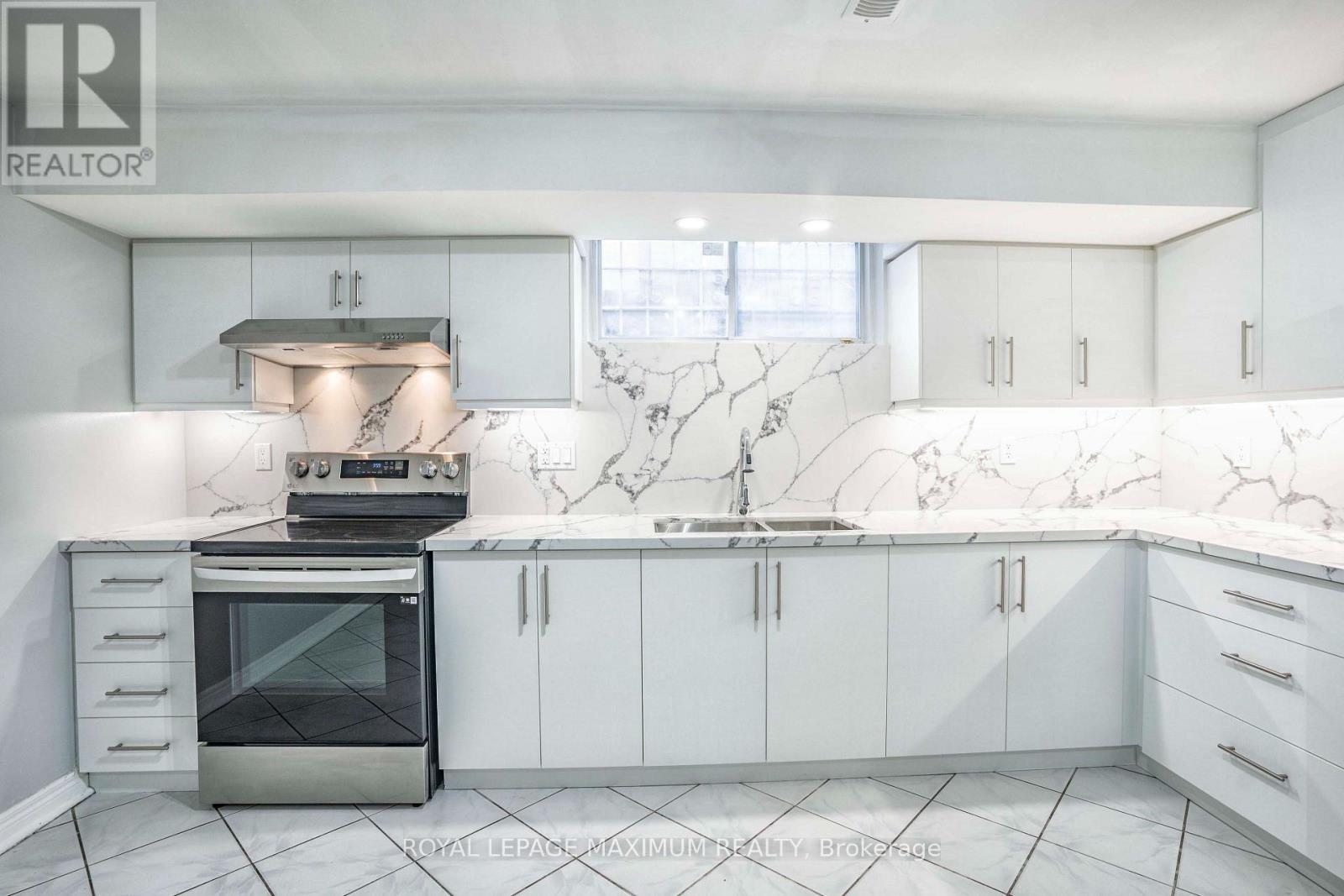 Basement - 641 Caledonia Road, Toronto, Ontario M6E 4V7 - Photo 14 - W13559108