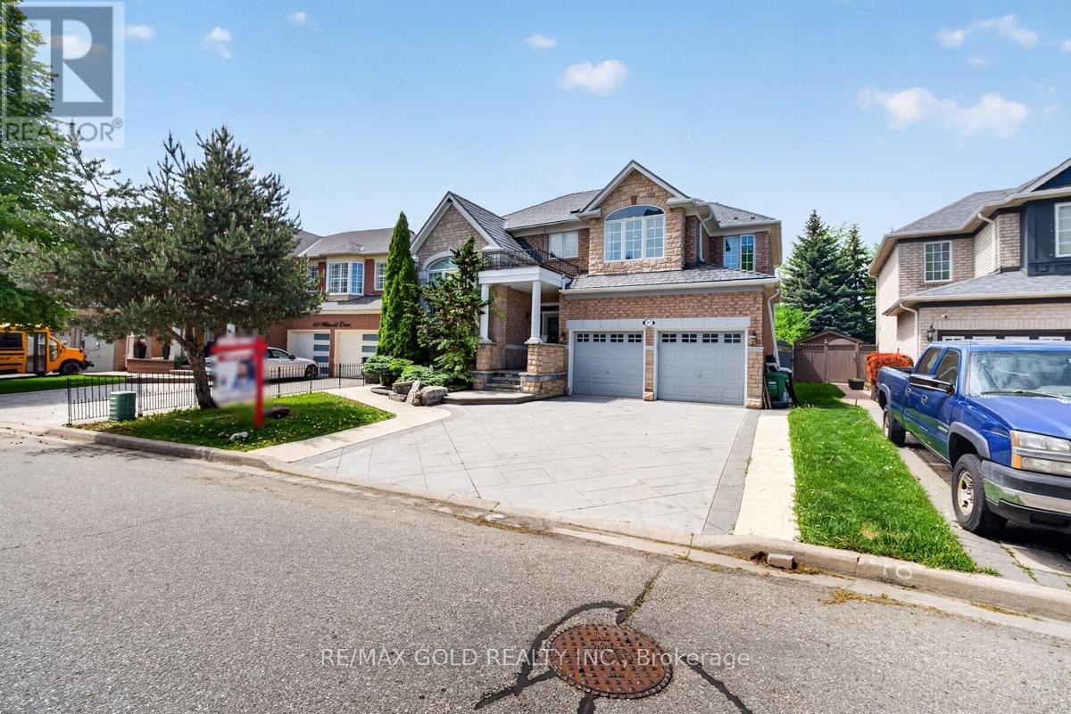 61 WHITWELL DRIVE, Brampton, Ontario