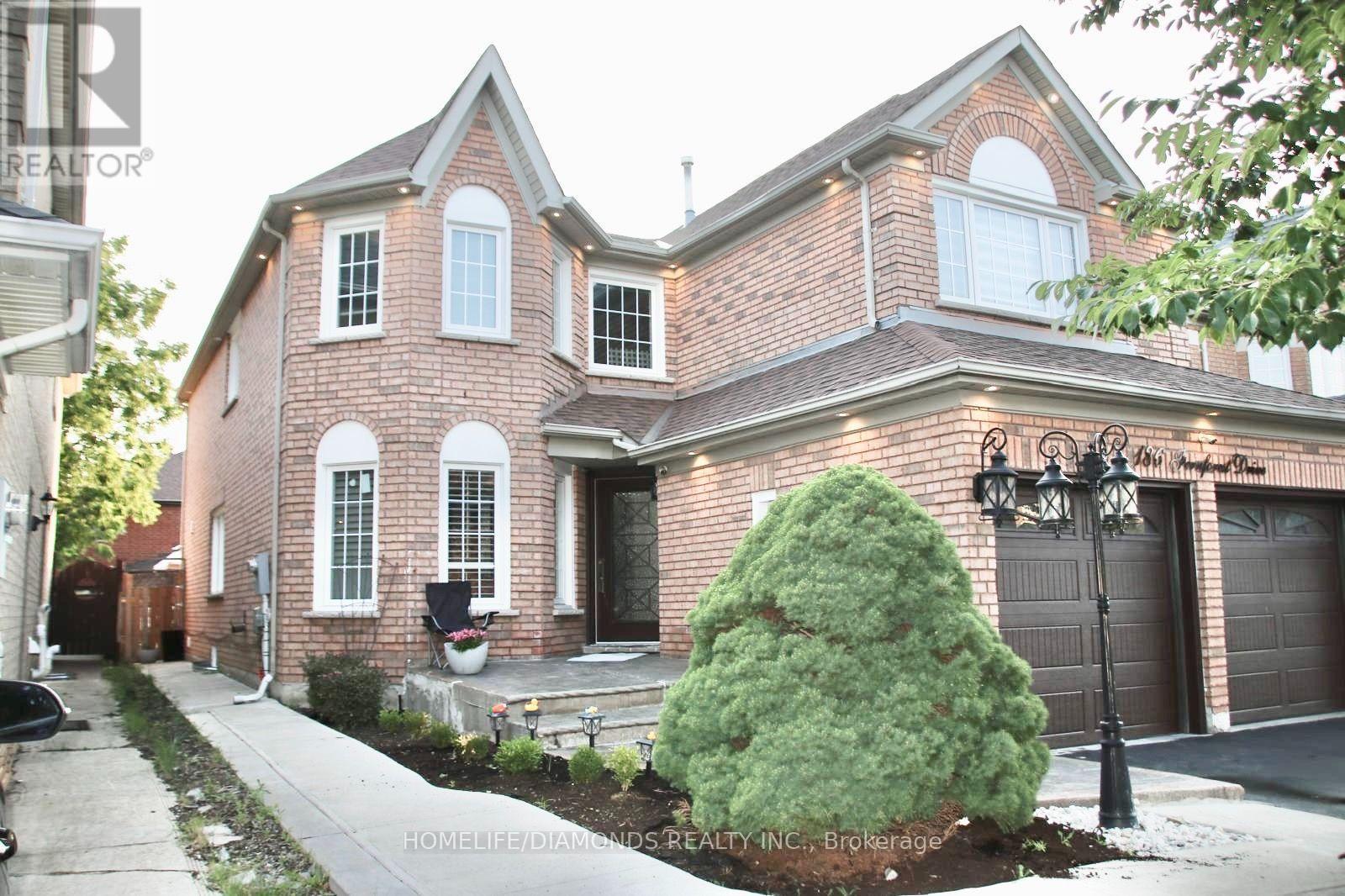 186 FERNFOREST DRIVE, Brampton, Ontario