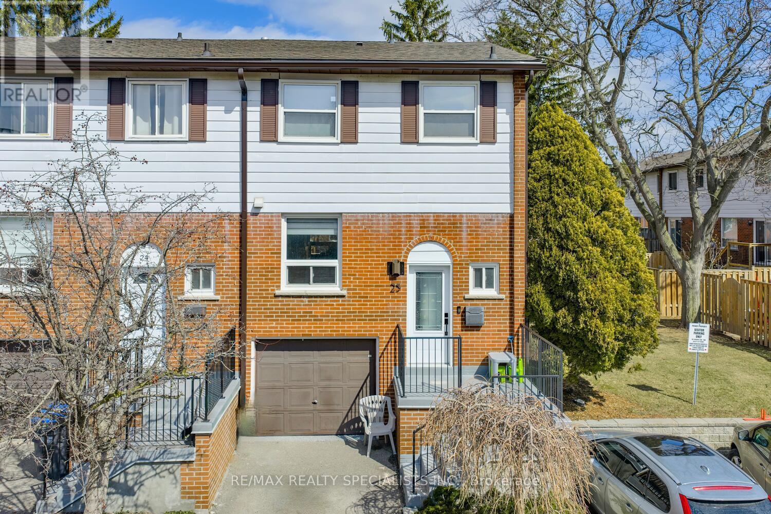 25 - 2445 HOMELANDS DRIVE, Mississauga, Ontario
