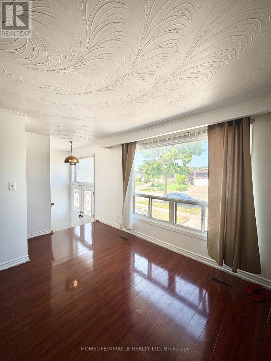 7276 Shallford Road, Mississauga, Ontario  L4T 2P7 - Photo 6 - W13559170