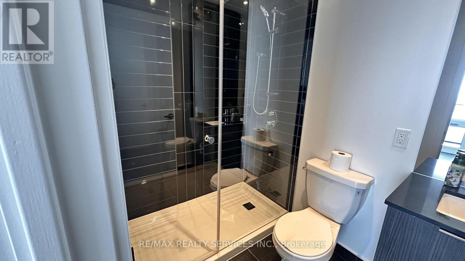 5901 - 448 Burnhamthrope Rd W Road, Mississauga, Ontario  L5B 0R4 - Photo 9 - W13535870