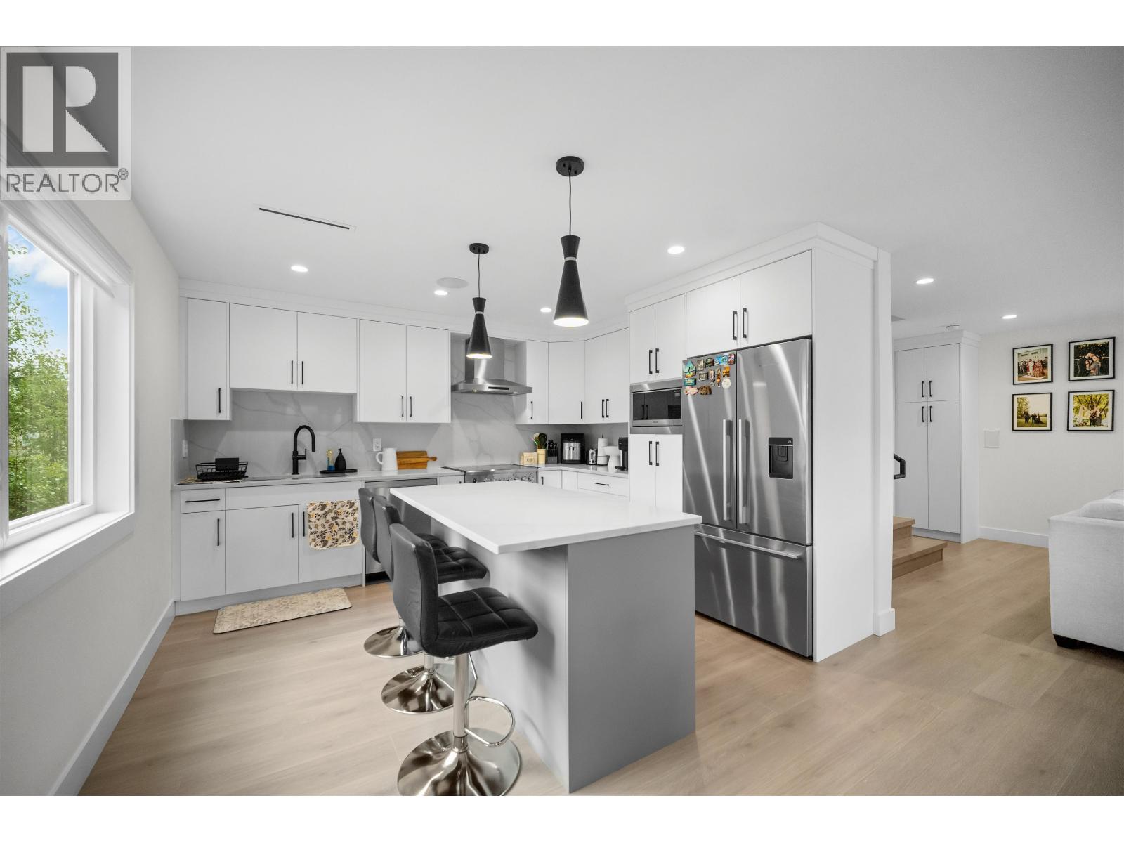 1010 Augusta Avenue, Burnaby, British Columbia  V5A 2V4 - Photo 11 - R3145680