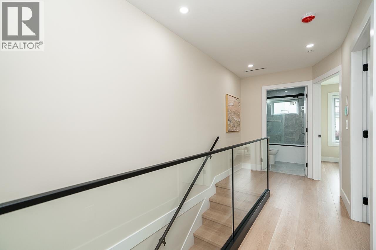 2826 Cheyenne Avenue, Vancouver, British Columbia  V5R 4R6 - Photo 4 - R3145441