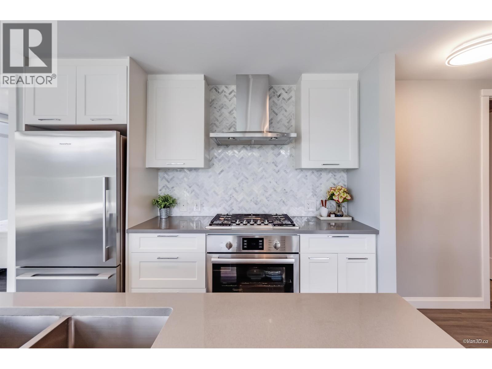 1805 520 Como Lake Avenue, Coquitlam, British Columbia  V3J 0E8 - Photo 11 - R3145704