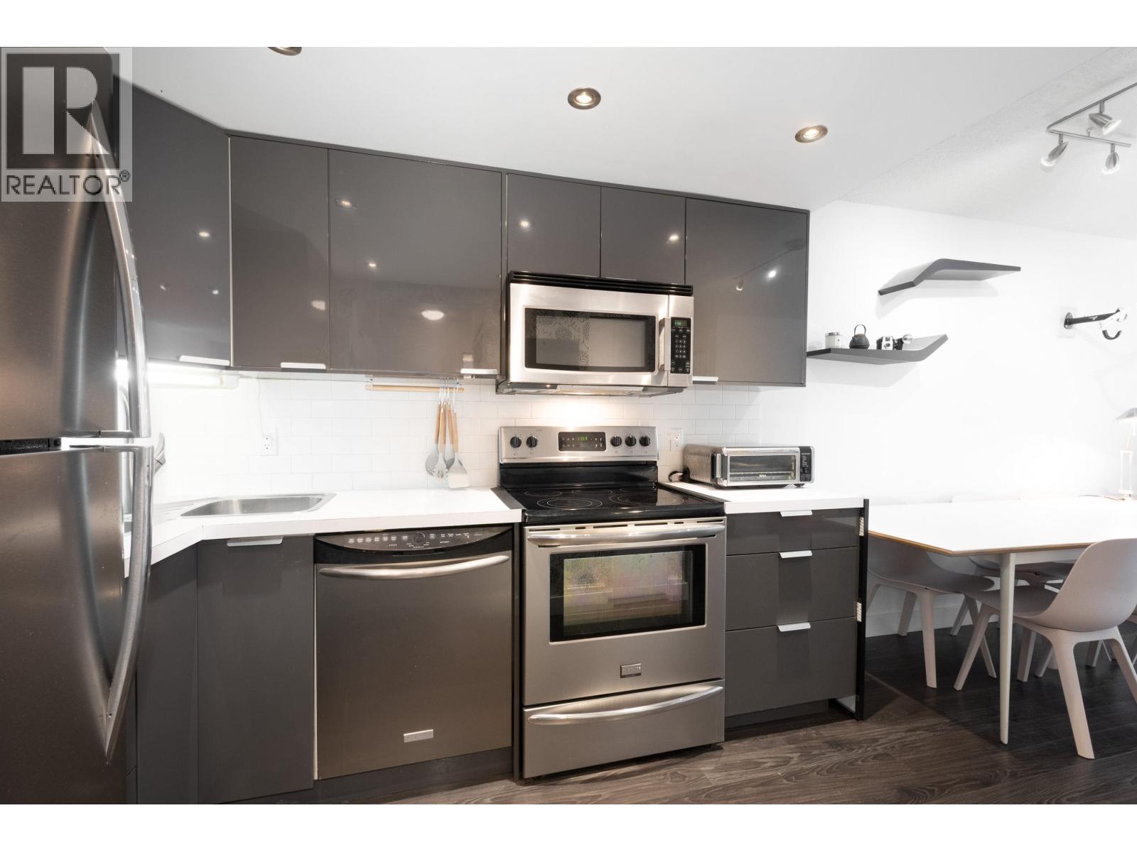 207 1990 W 6th Avenue, Vancouver, British Columbia  V6J 4V4 - Photo 14 - R3145846