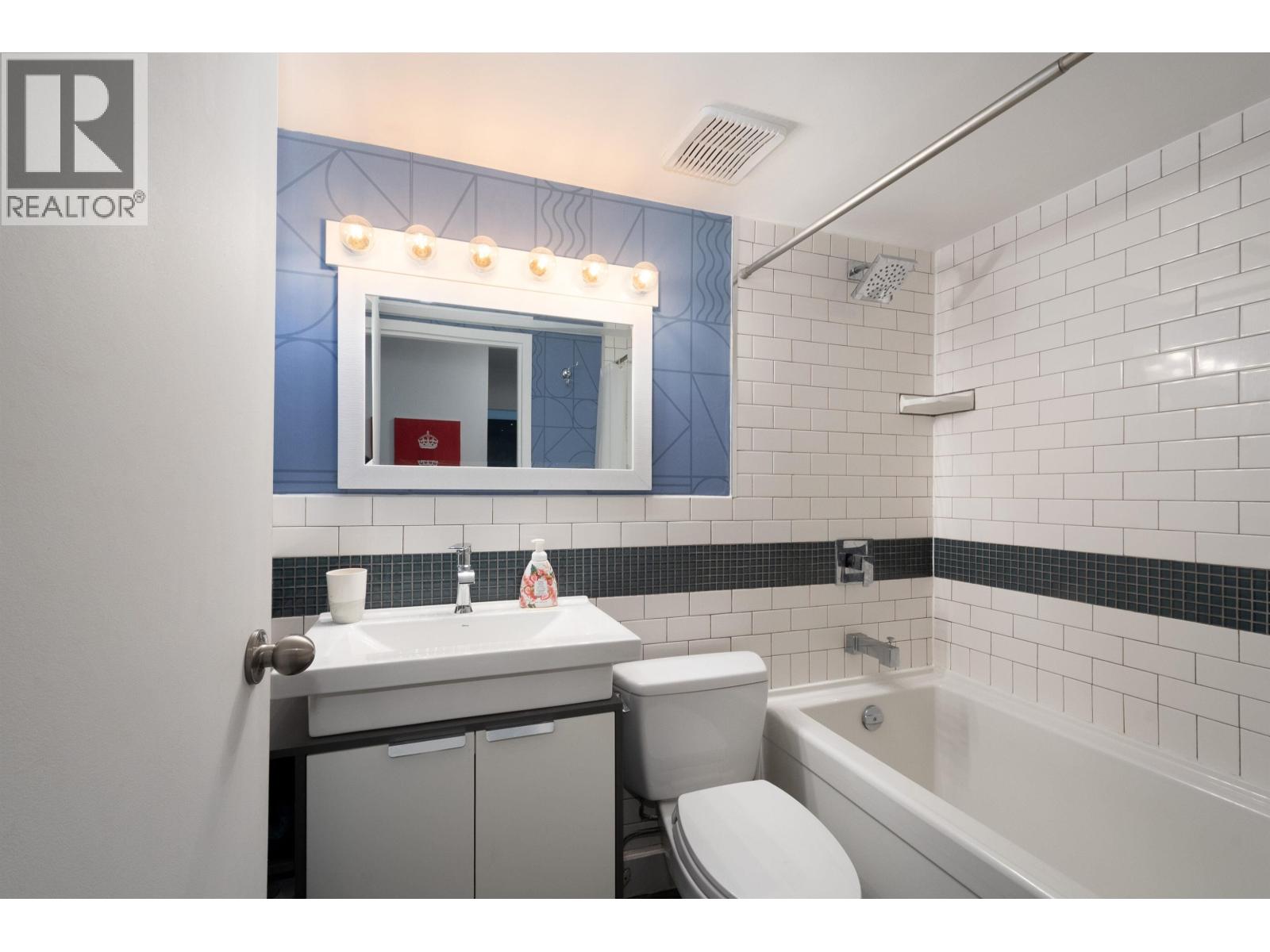 207 1990 W 6th Avenue, Vancouver, British Columbia  V6J 4V4 - Photo 16 - R3145846