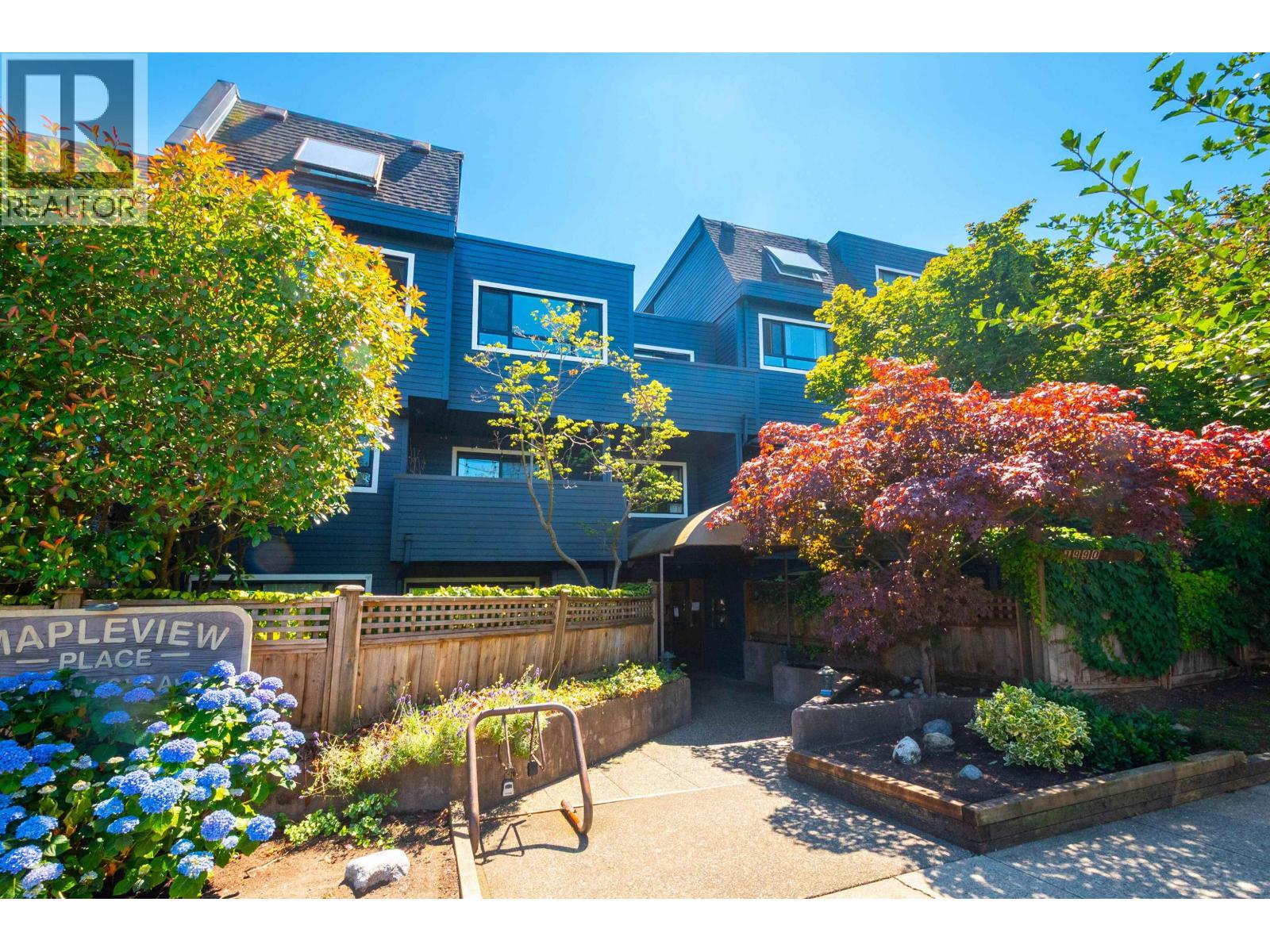 207 1990 W 6th Avenue, Vancouver, British Columbia  V6J 4V4 - Photo 2 - R3145846