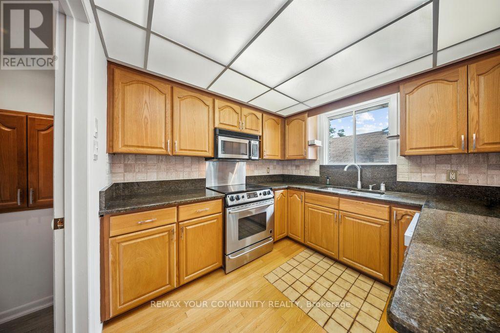 431 Innisfil Street, Barrie, Ontario L4N 3H1 - Photo 11 - S13553462