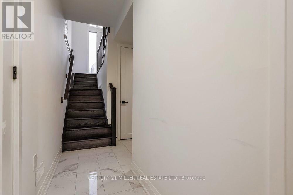 1483 Varelas Passage, Oakville, Ontario  L6H 3S2 - Photo 29 - W13233164