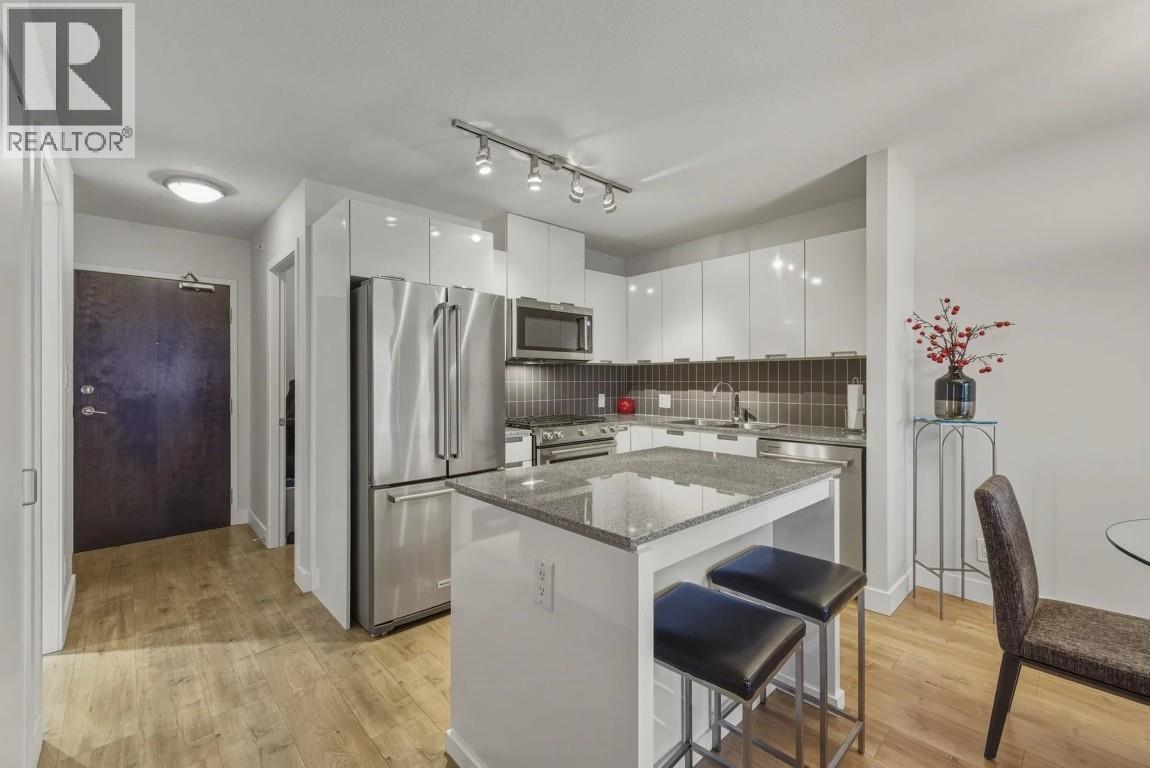1102 151 W 2nd Street, North Vancouver, British Columbia  V7M 3P1 - Photo 3 - R3145774