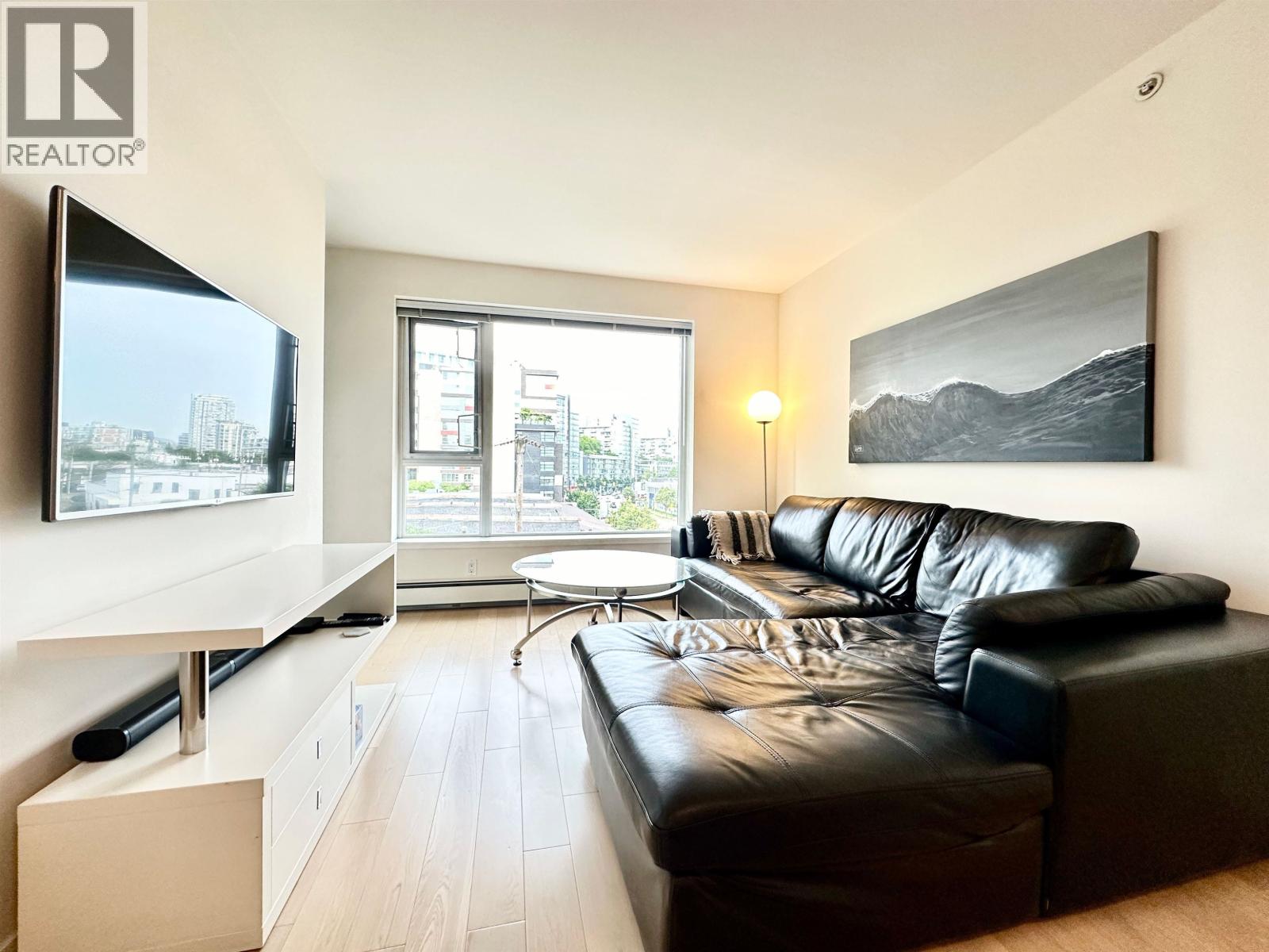 605 1887 Crowe Street, Vancouver, British Columbia  V5Y 0B4 - Photo 2 - R3145836