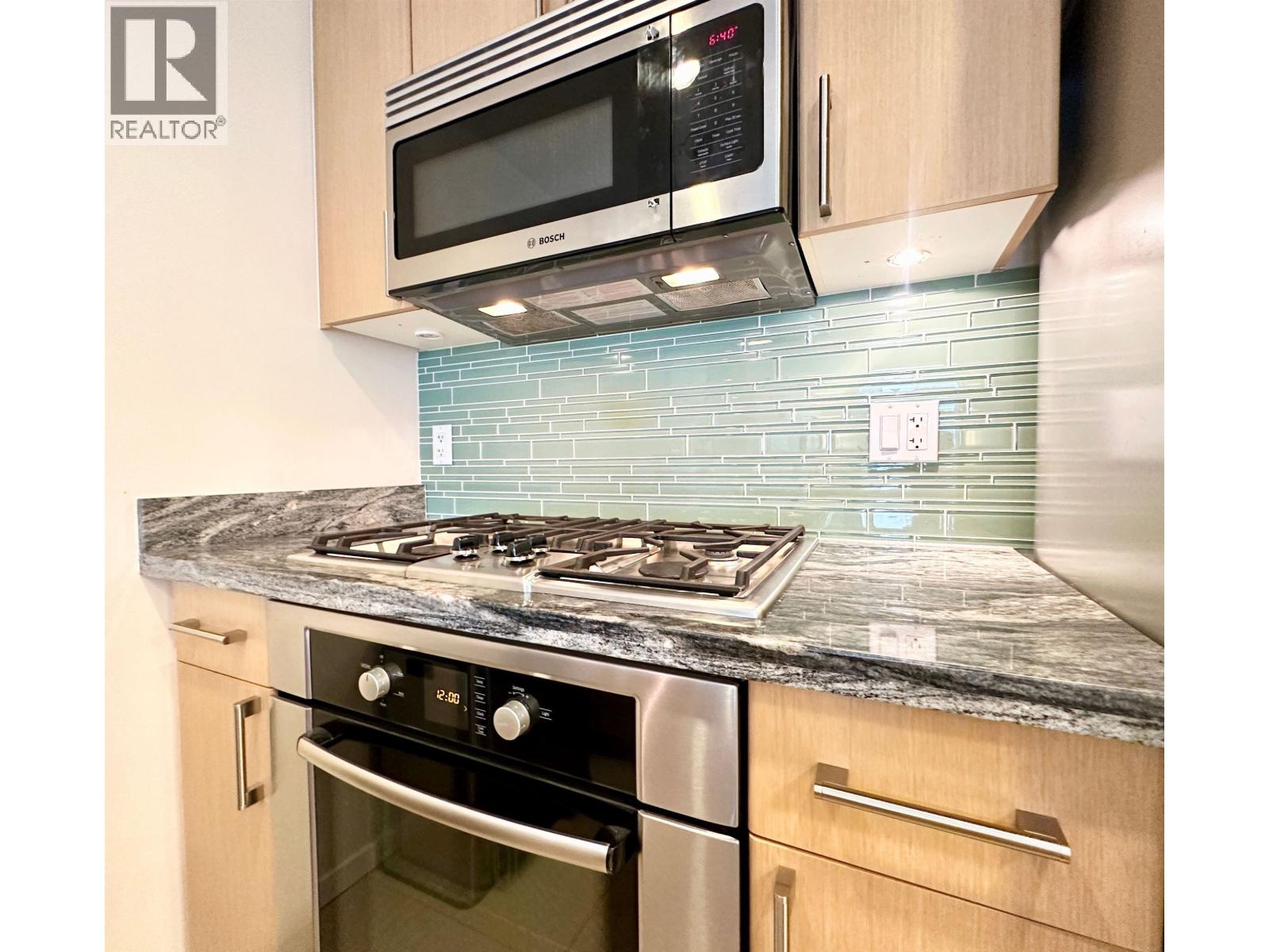 605 1887 Crowe Street, Vancouver, British Columbia  V5Y 0B4 - Photo 8 - R3145836
